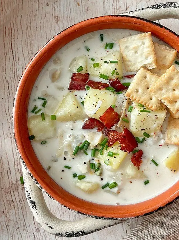 Bar Harbor Clam Chowder Copycat