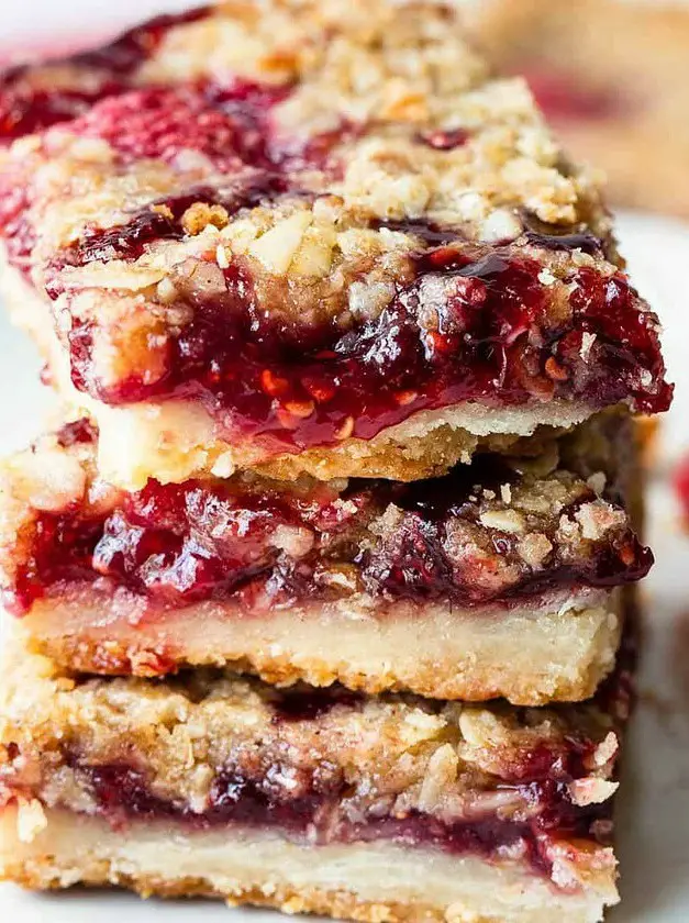 Raspberry Preserves Streusel Bars