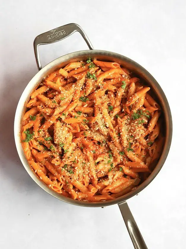 Vegan Creamy Tomato Pasta