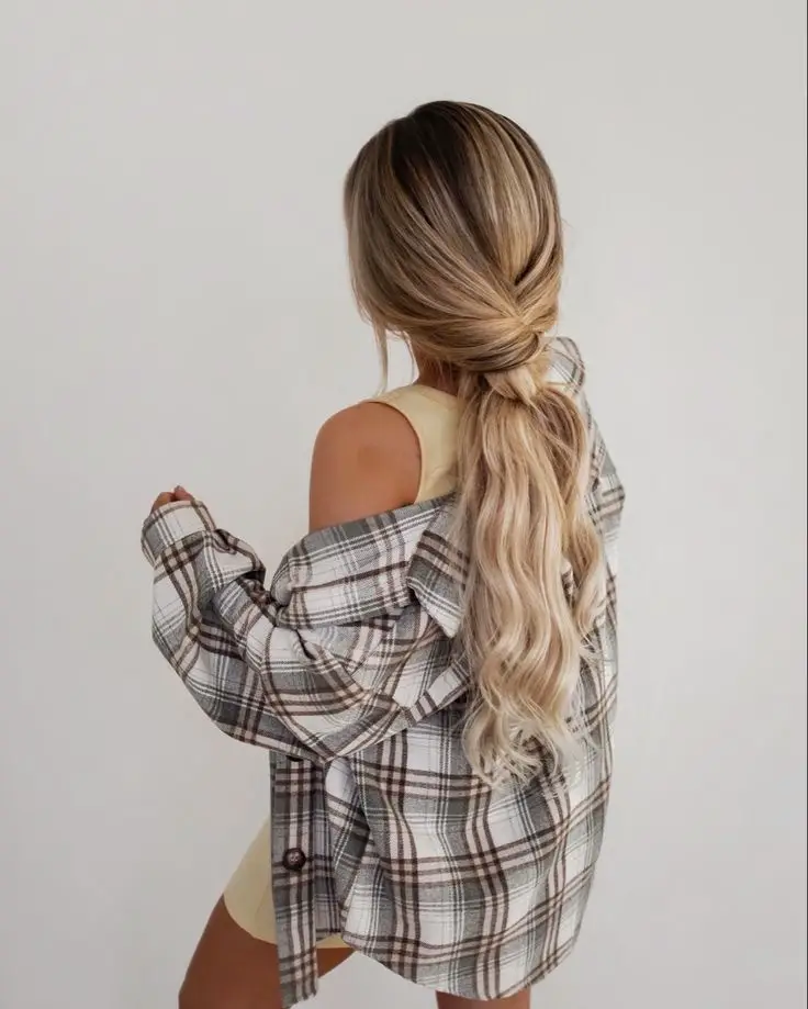 TWISTED LOW PONY