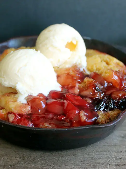 Crockpot Cherry Dump Cake