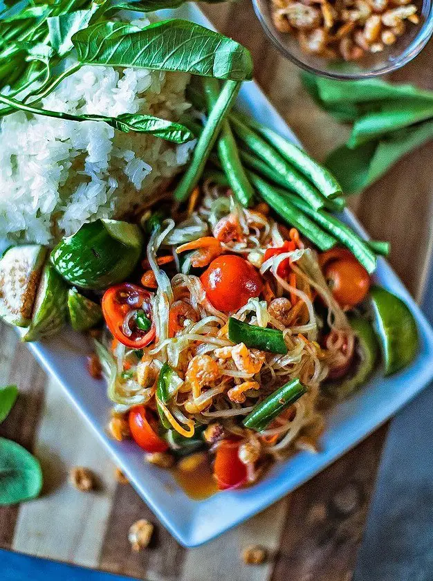 Thai Green Papaya Salad