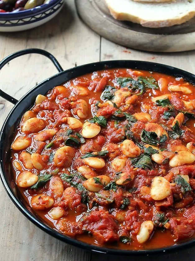 Spanish Beans with Tomatoes