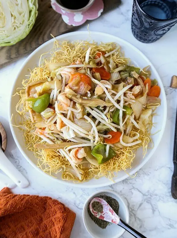 Cantonese-Style Chow Mein (Sara Udon)