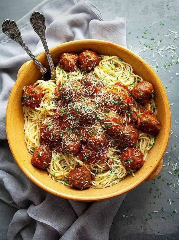 Spaghetti and Meatballs