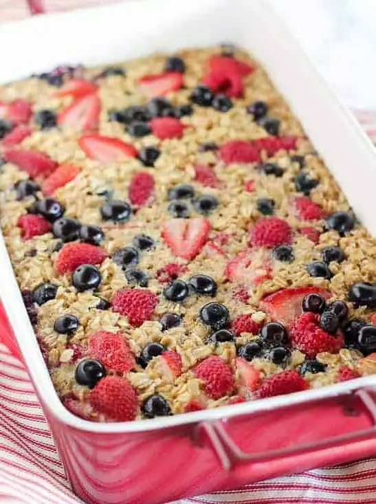 Mixed Berry Vanilla Baked Oatmeal