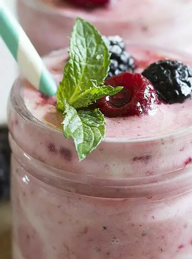 Low-Carb Berry Smoothie