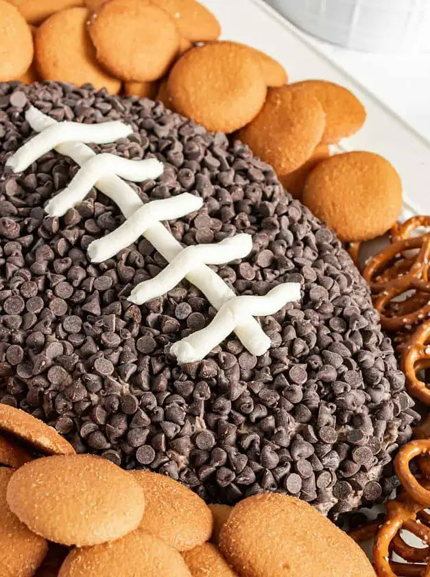 Cookies and Cream Cheese Ball