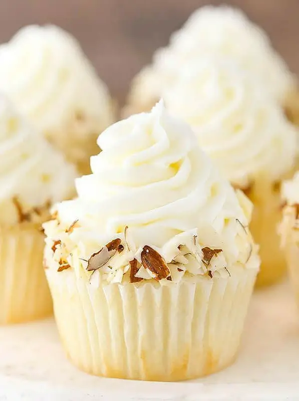 Almond Amaretto Cupcakes