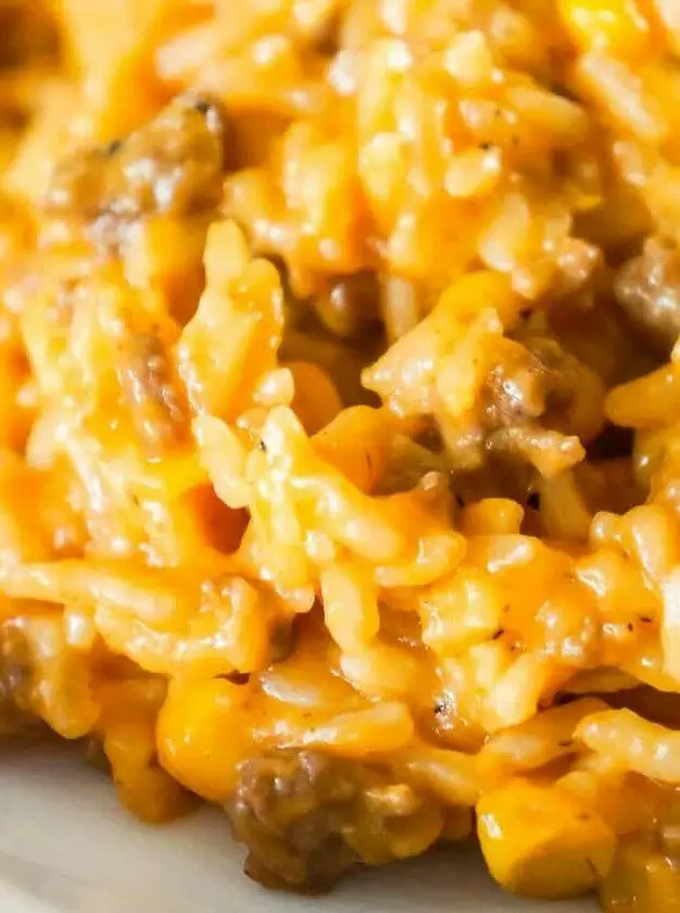 Instant Pot Cheesy Ground Beef and Rice