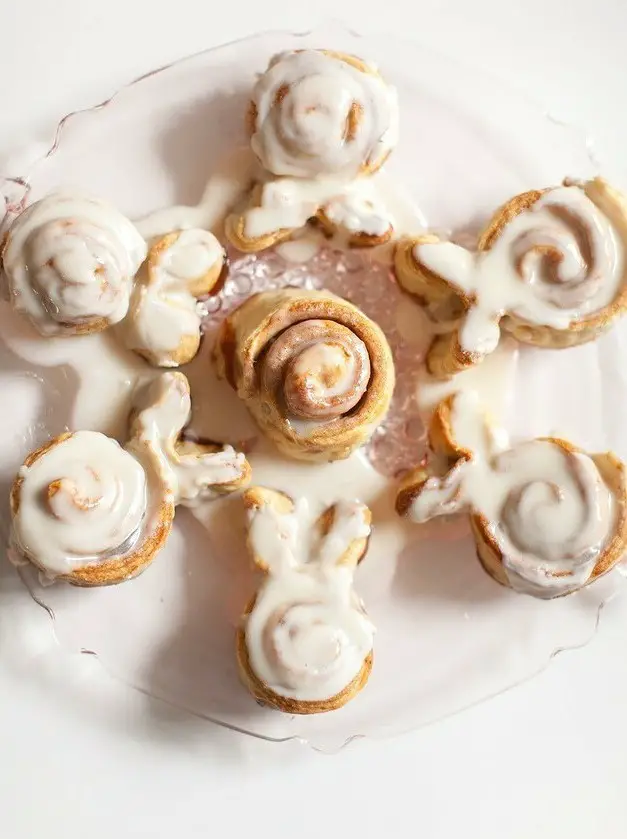 Bunny Cinnamon Rolls