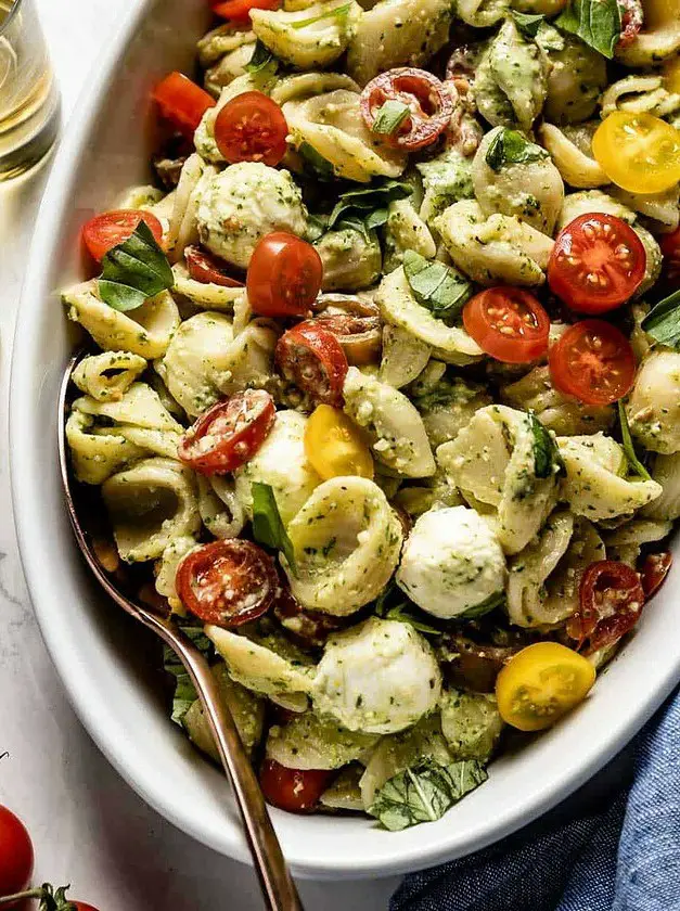 Pesto Caprese Pasta Salad