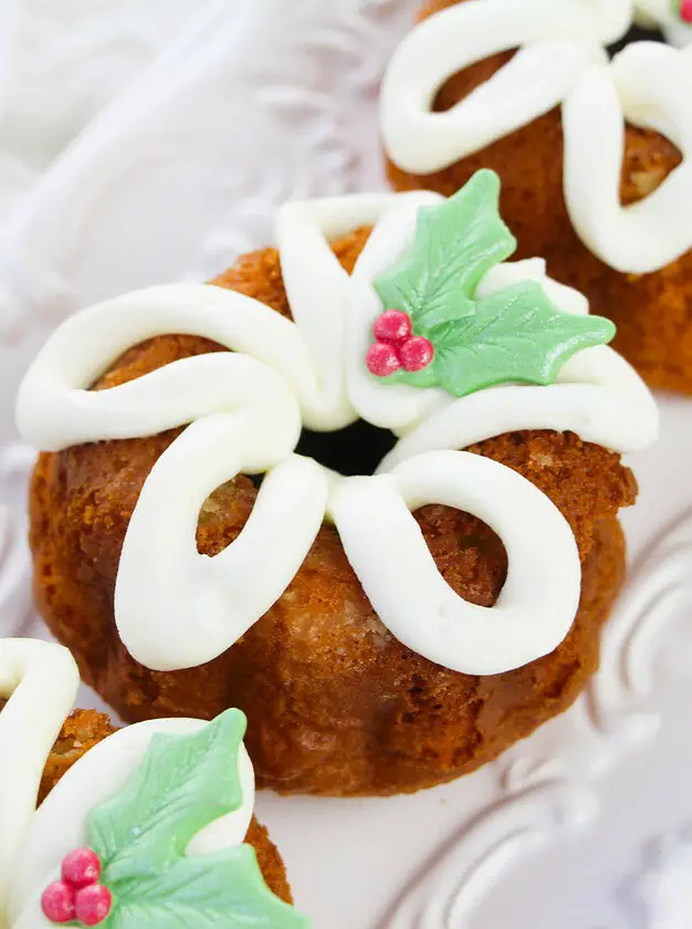 Christmas Mini Bundt Cake