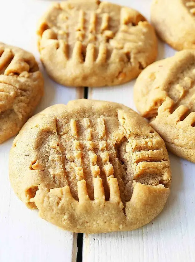 Soft Chewy Peanut Butter Cookies