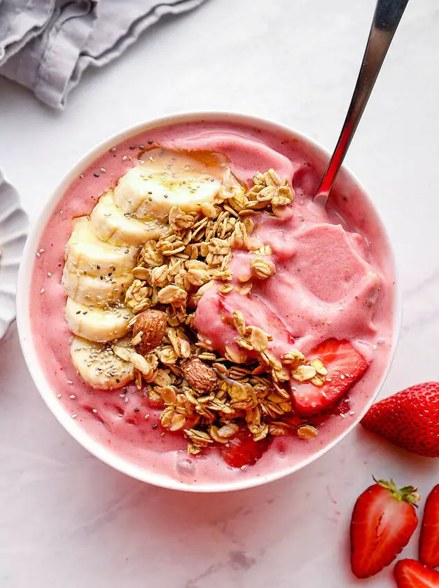 Strawberry Smoothie Bowl