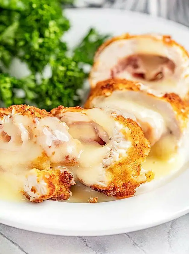 Classic Chicken Cordon Bleu