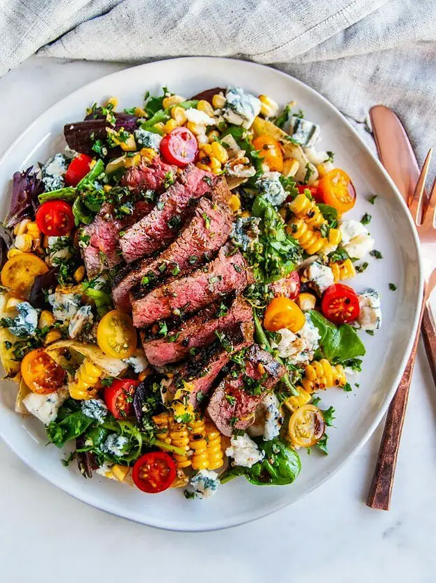 Balsamic Steak Gorgonzola Salad with Grilled Corn