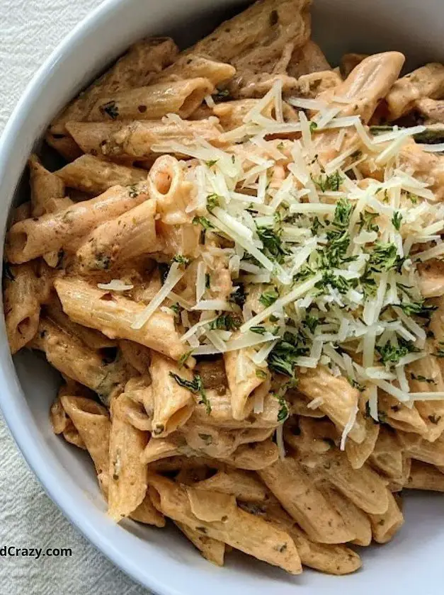 Pink Sauce Pasta with Sun-Dried Tomatoes