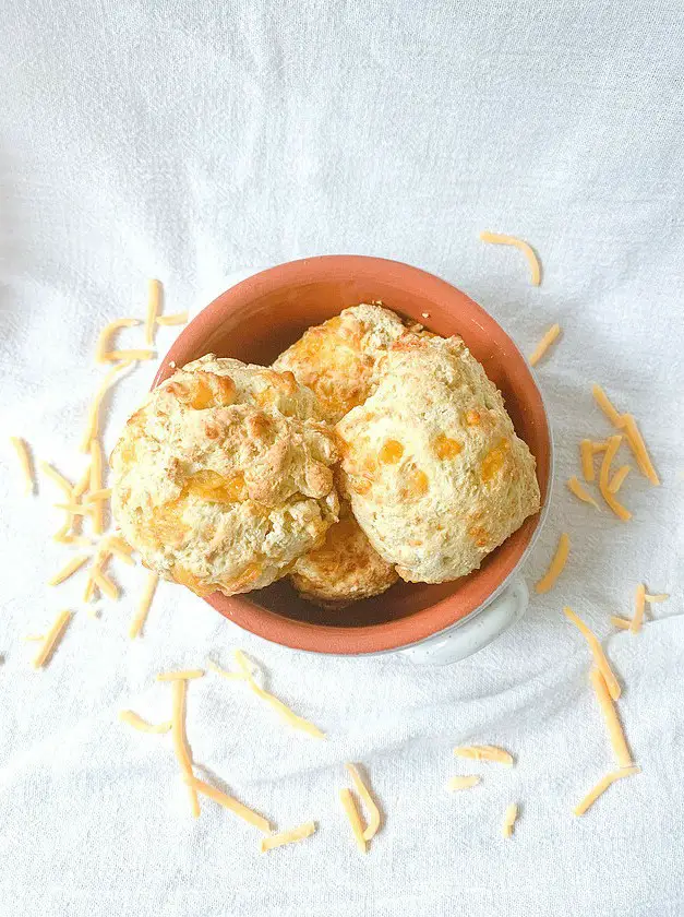 Small-Batch Garlic Cheddar Biscuits