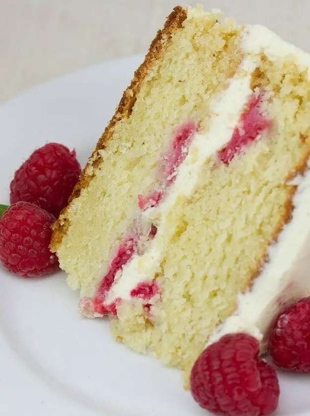 Perfect Summer Raspberry Cake