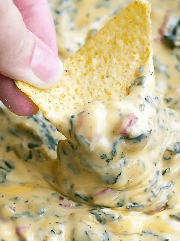 Crock Pot Spinach & Bacon Queso Dip