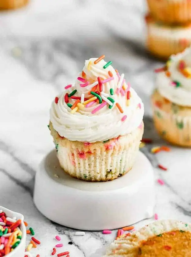 Homemade Funfetti Cupcakes