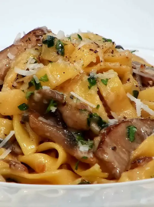 Creamy Mushroom Pasta