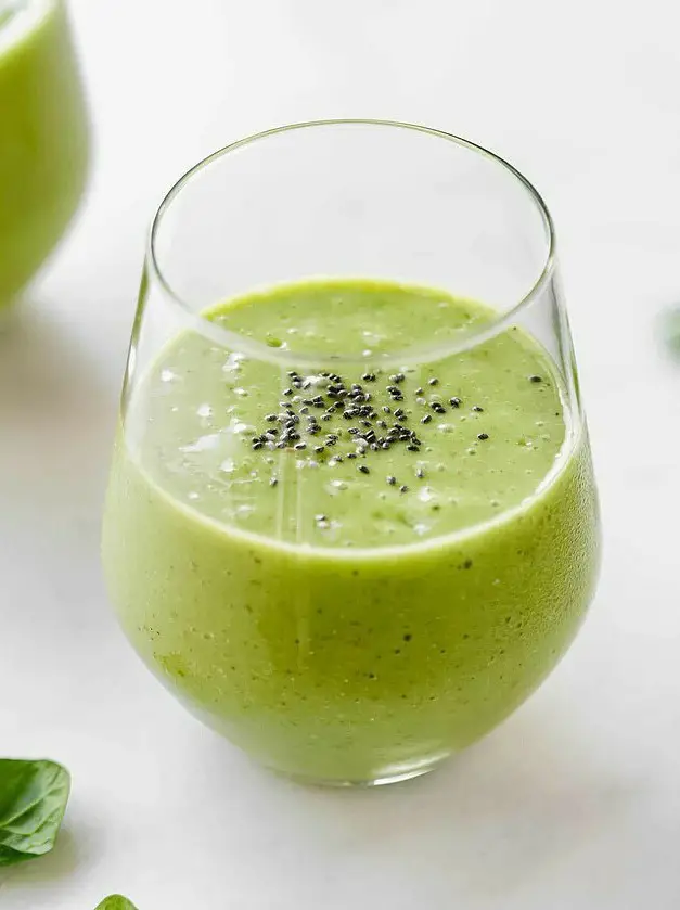 Healthy Green Breakfast Smoothie