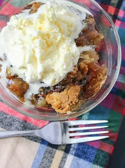 Slow Cooker Caramel Apple Dump Cake