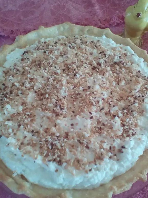 Amish White Christmas Pie