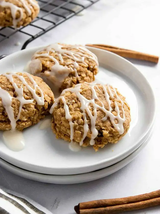 Cinnamon Roll Breakfast Cookies