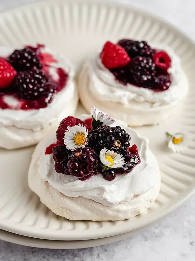 Mini Vegan Berry Pavlovas