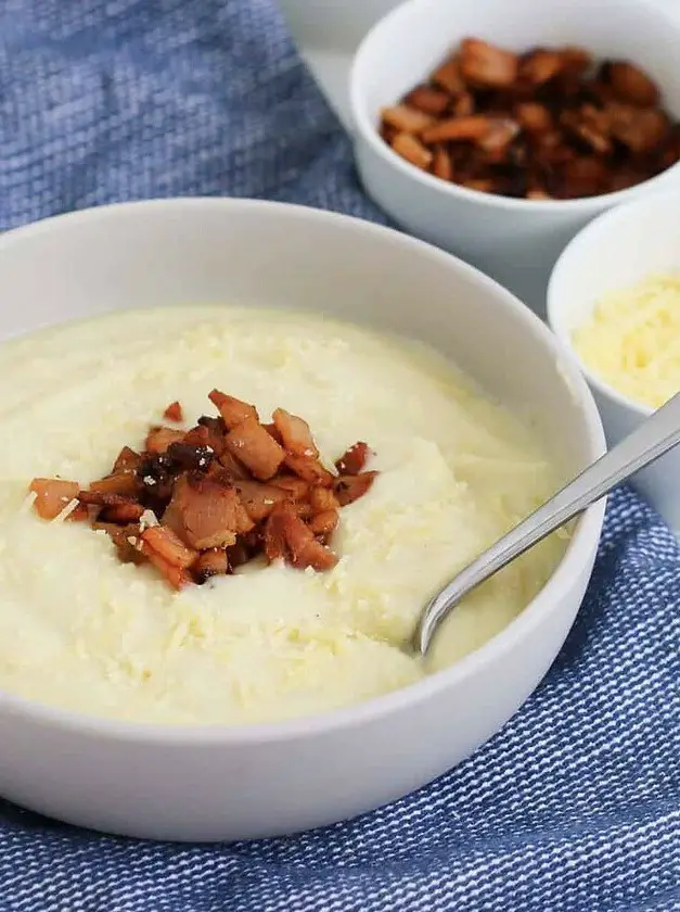 Healthy & Creamy Cauliflower Soup