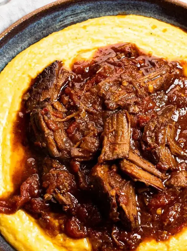 Shredded Beef with Cheesy Grits