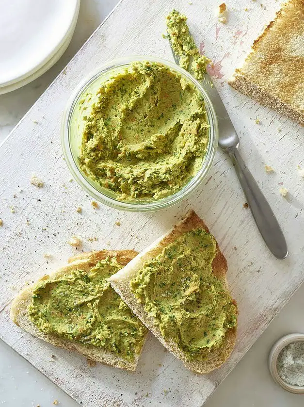 Kale Chickpea Sandwich Spread