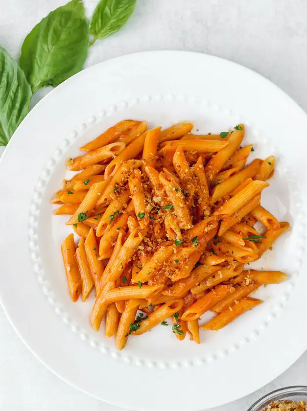 Vegan Creamy Tomato Pasta