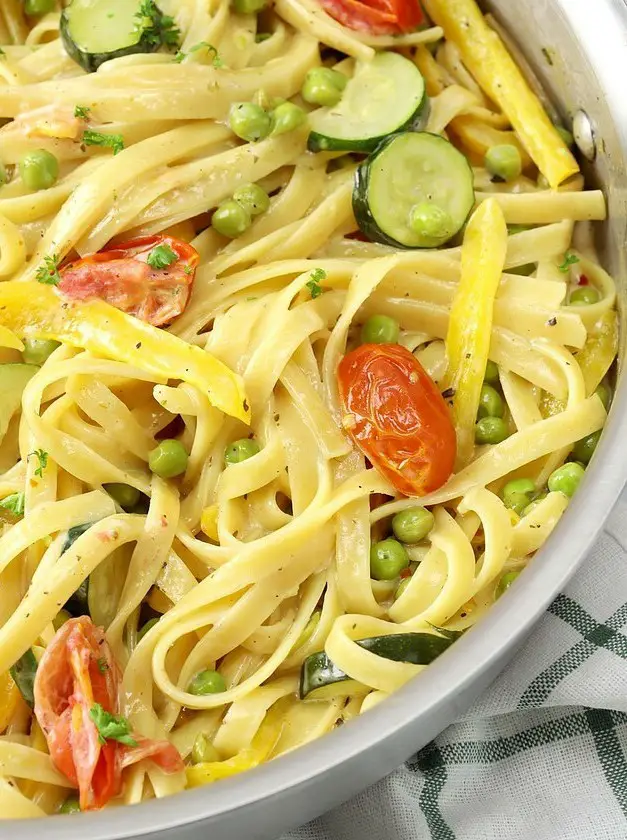 One Pot Creamy Pasta Primavera