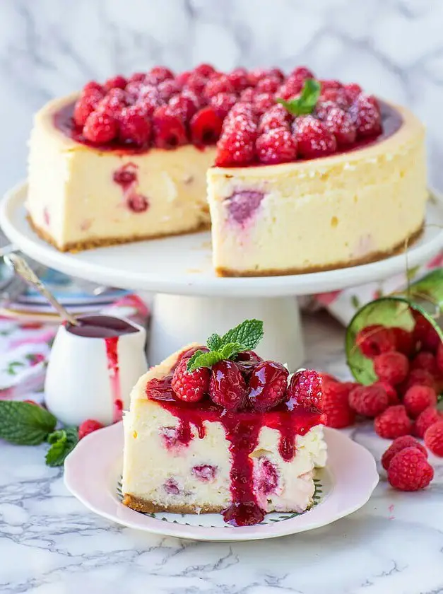 White Chocolate Raspberry Cheesecake