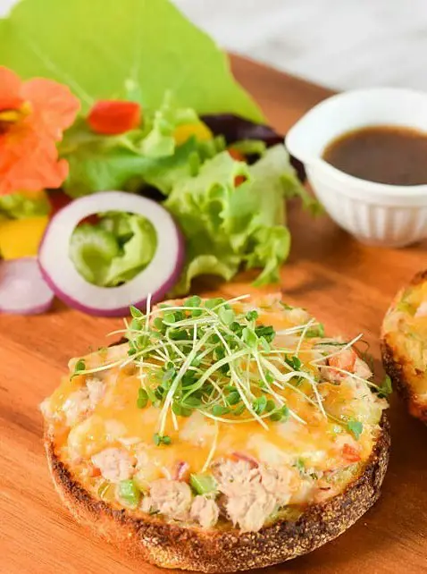 Classic Tuna Melts