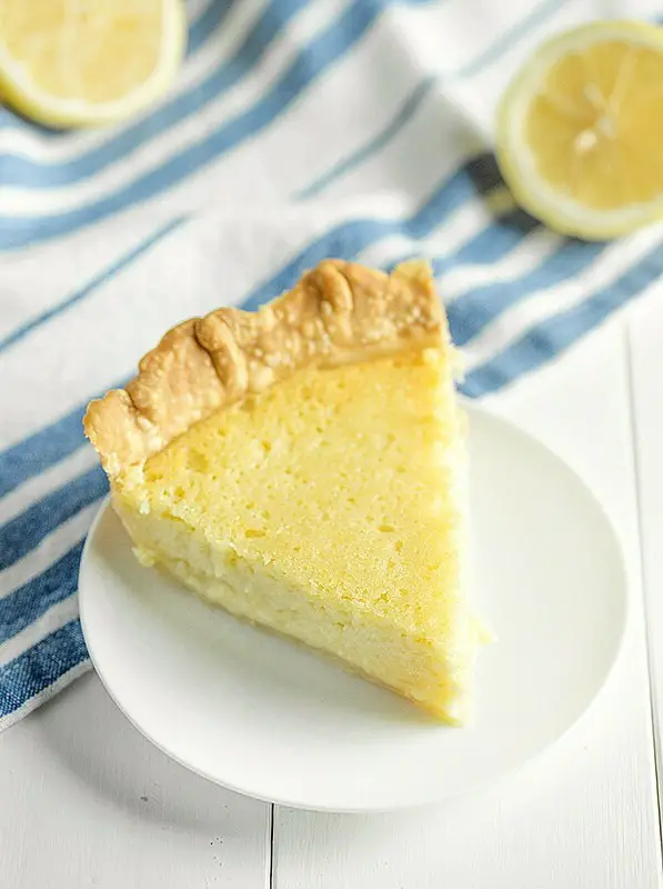 Old Fashioned Buttermilk Lemon Pie