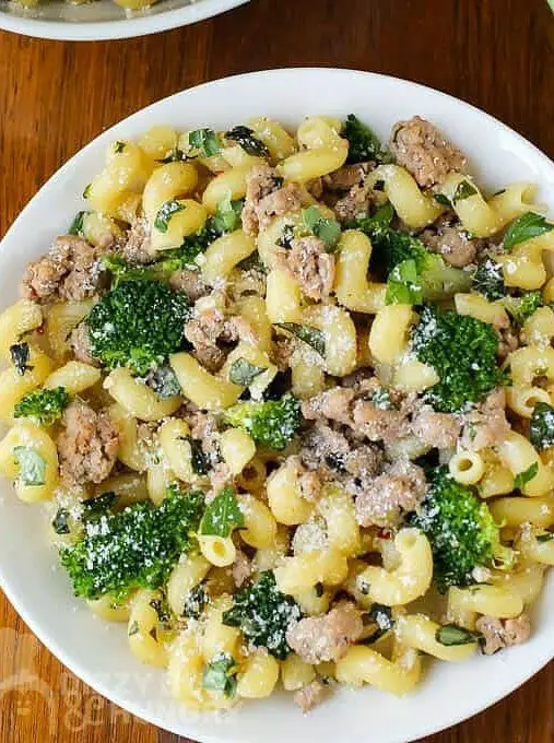 Easy Ground Turkey Broccoli Pasta Dinner