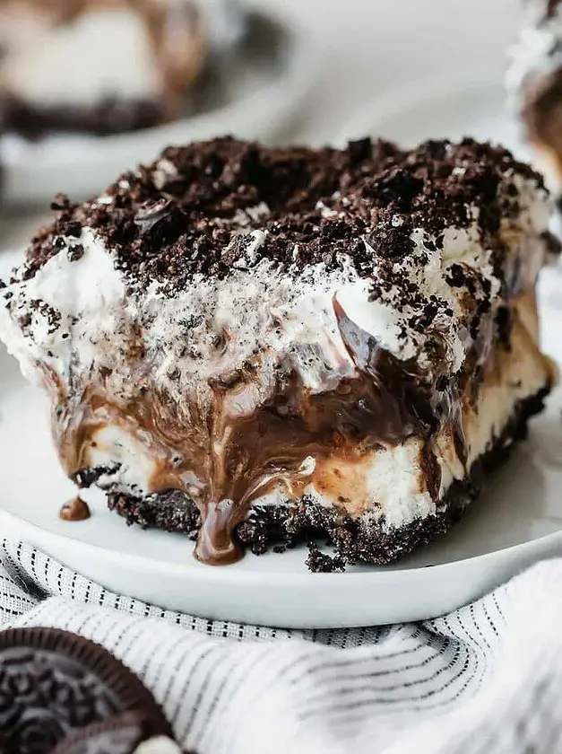 Oreo Ice Cream Cake