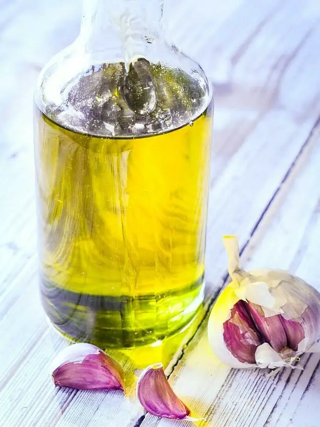 Homemade Garlic Oil