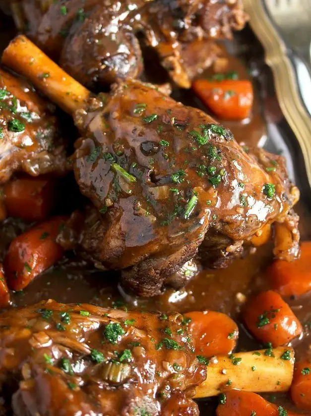 Slow Cooker Lamb Shanks