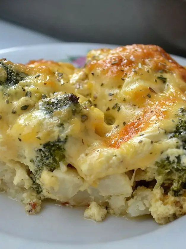 Keto Cheesy Broccoli Cauliflower Bake