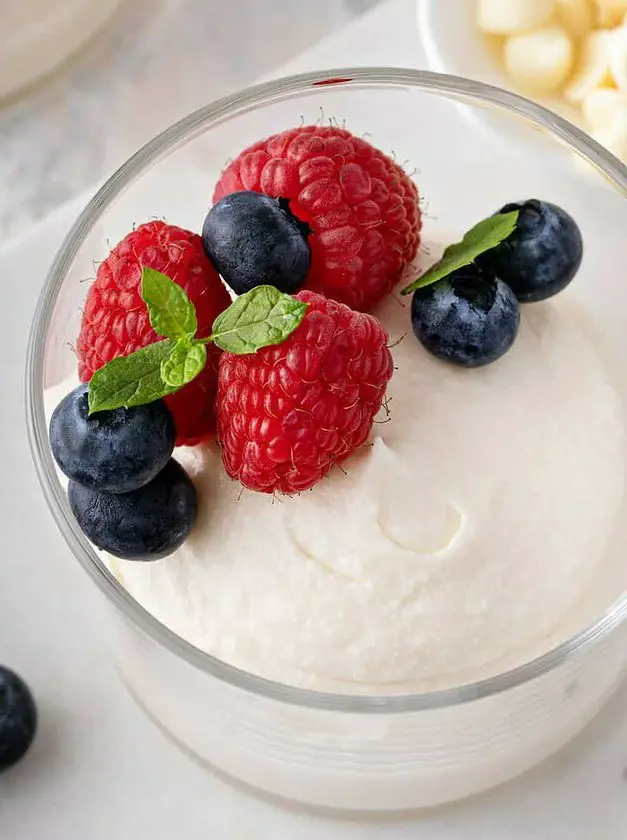 Easy White Chocolate Mousse