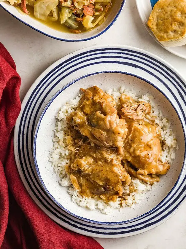 Southern Smothered Chicken and Gravy