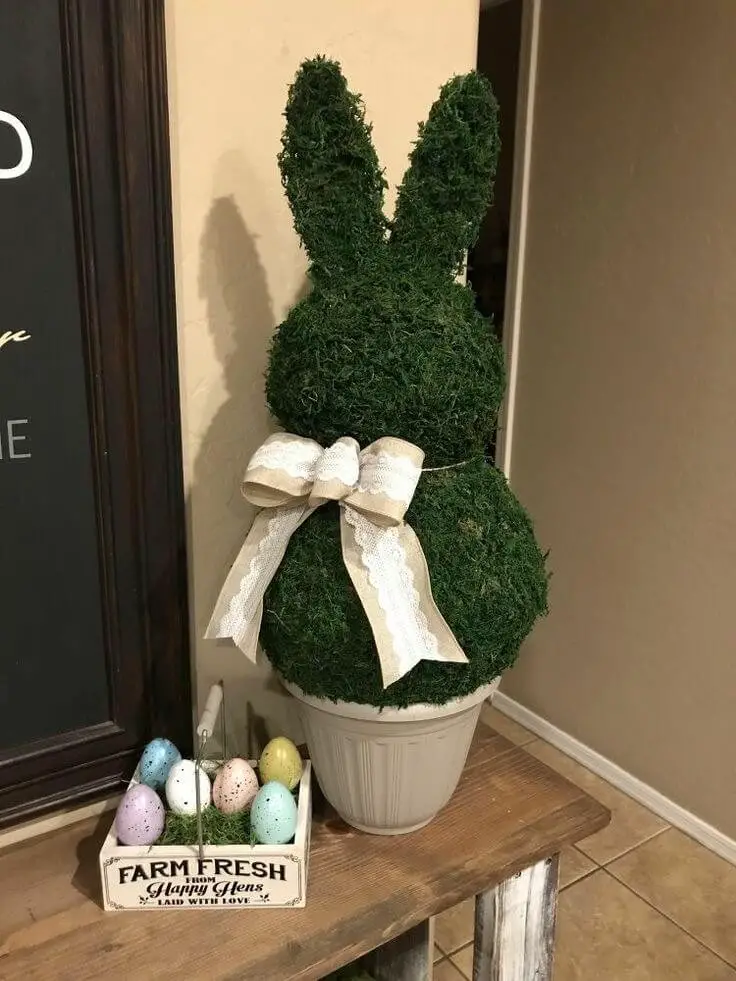 BUNNY TOPIARY