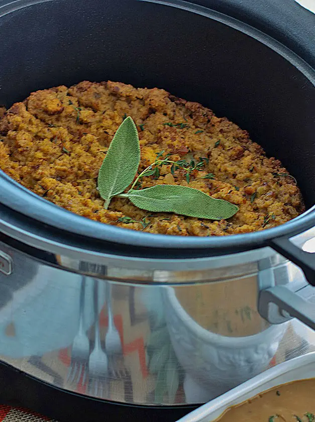 Crockpot Cornbread Dressing