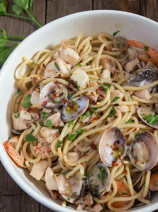 Classic Seafood Pasta